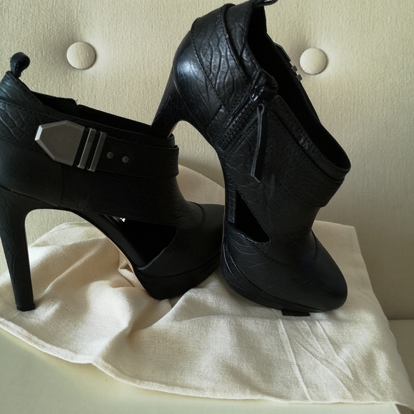 Diesel - High heeled ankle boots - Picture 10 of 15